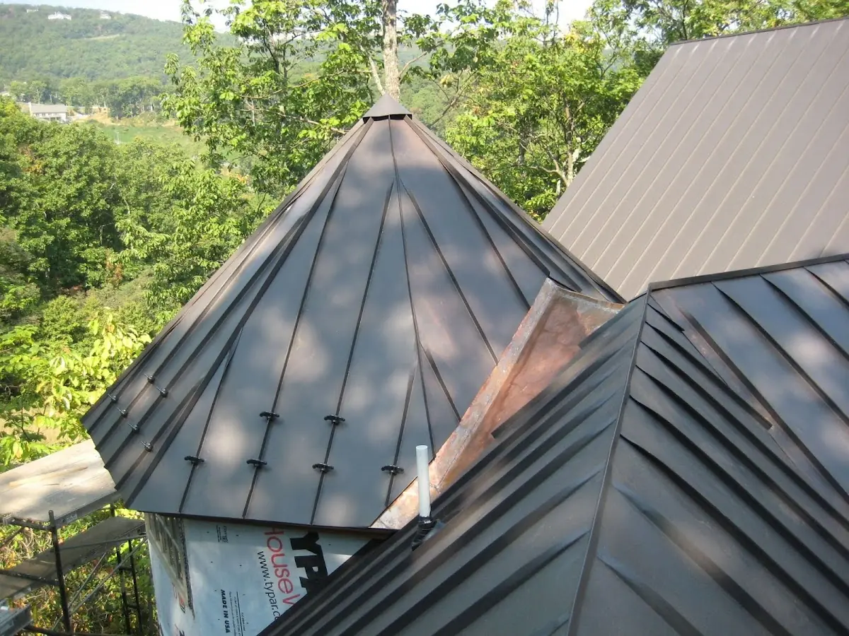 Professional Roof Tarp Installation by Craftsman Roofing in Morris Hill